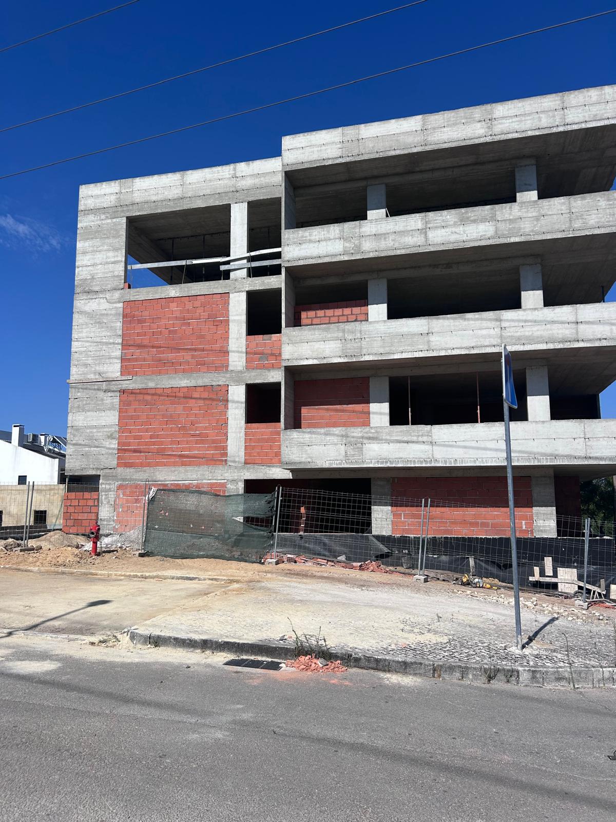 SBDC ENGENHARIA E CONSTRUÇÃO LDA - Setúbal - Remoção de Tronco de Árvore