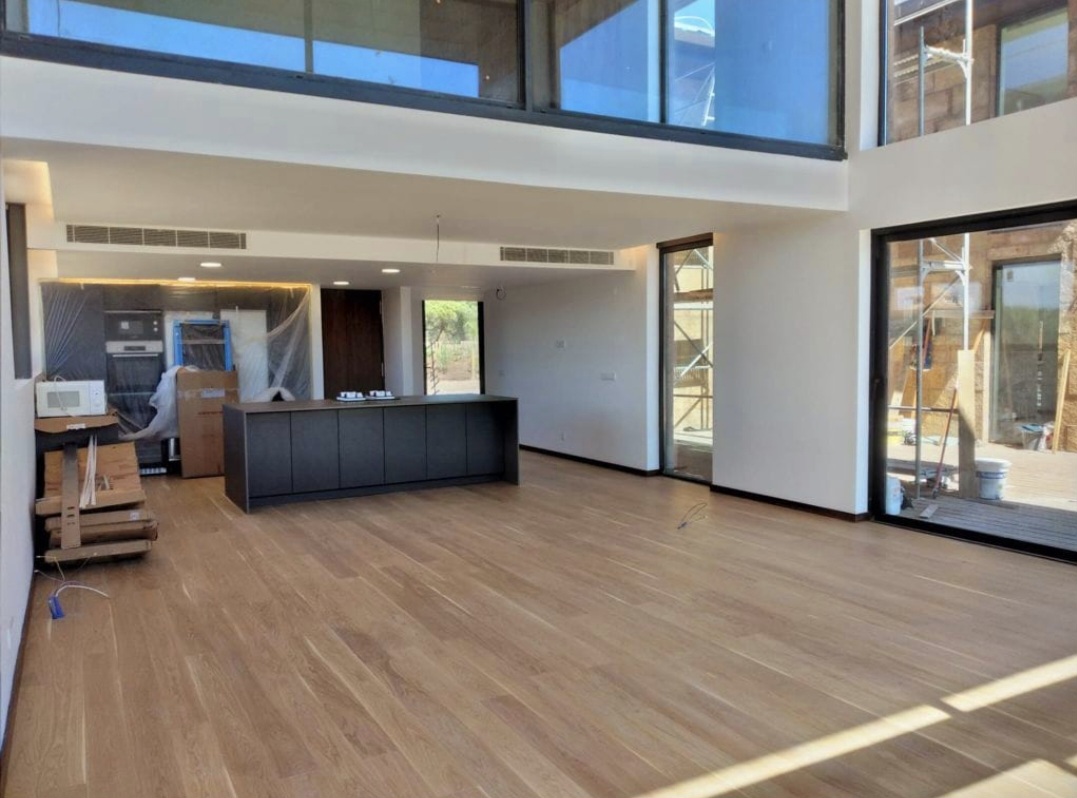 SBDC ENGENHARIA E CONSTRUÇÃO LDA - Setúbal - Aplicação de Estuque