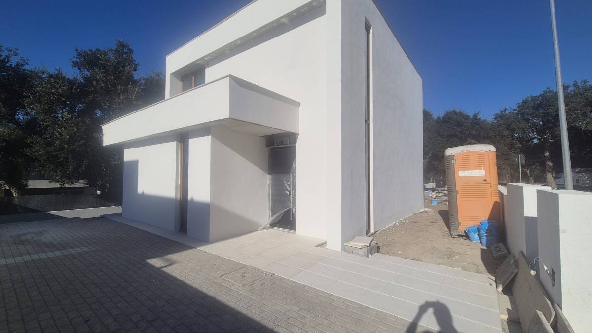 SBDC ENGENHARIA E CONSTRUÇÃO LDA - Setúbal - Remodelação de Quarto