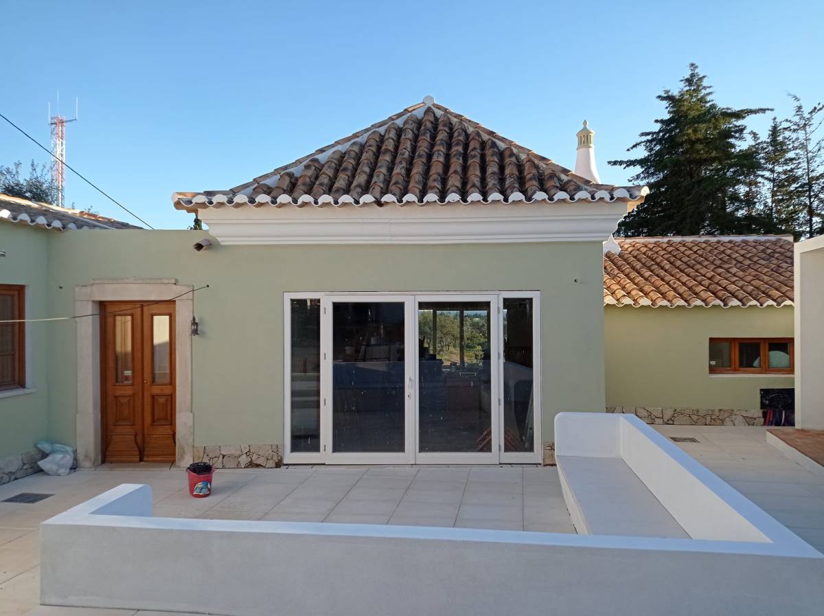 Peixoto Edificações - Vale de Cambra - Pose de sols en pierre ou en carrelage