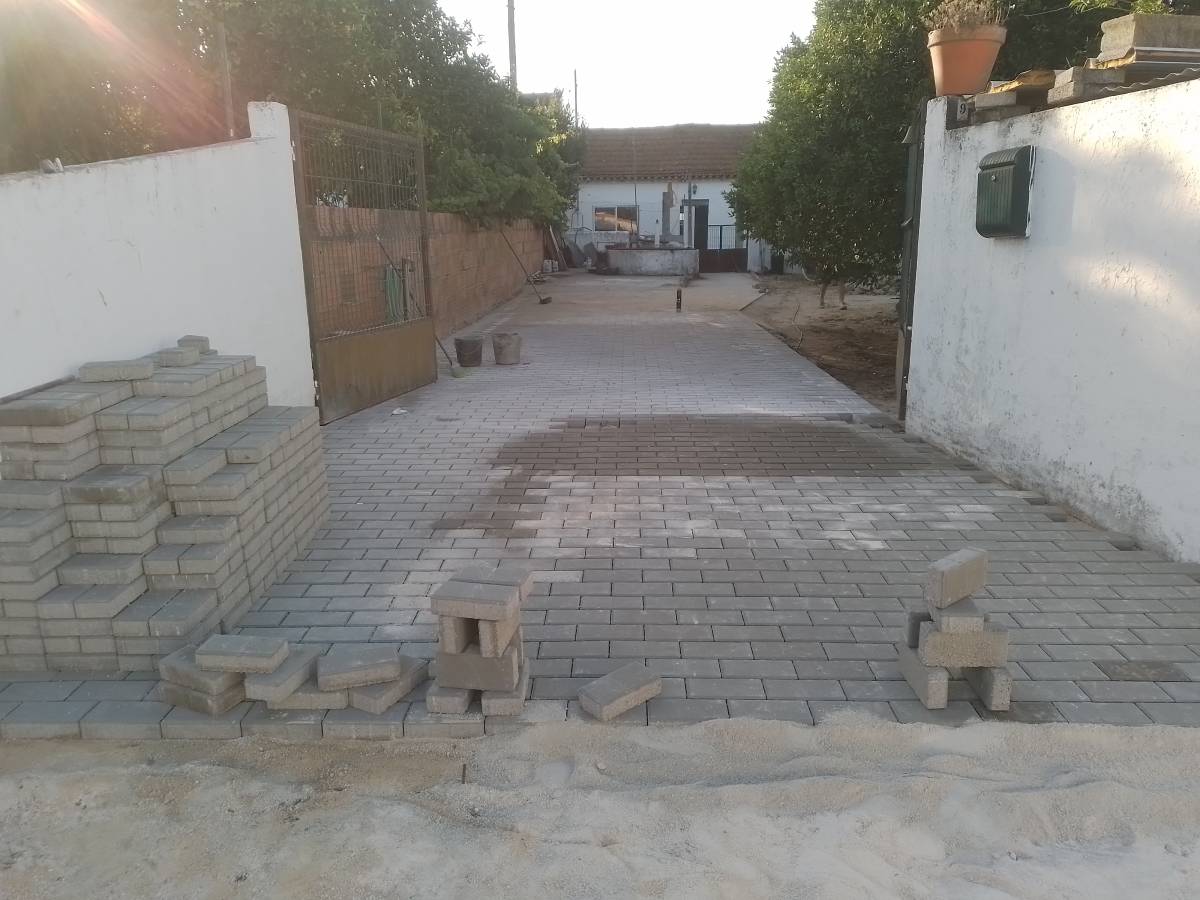 Alberto - Cartaxo - Construção de Parede Interior