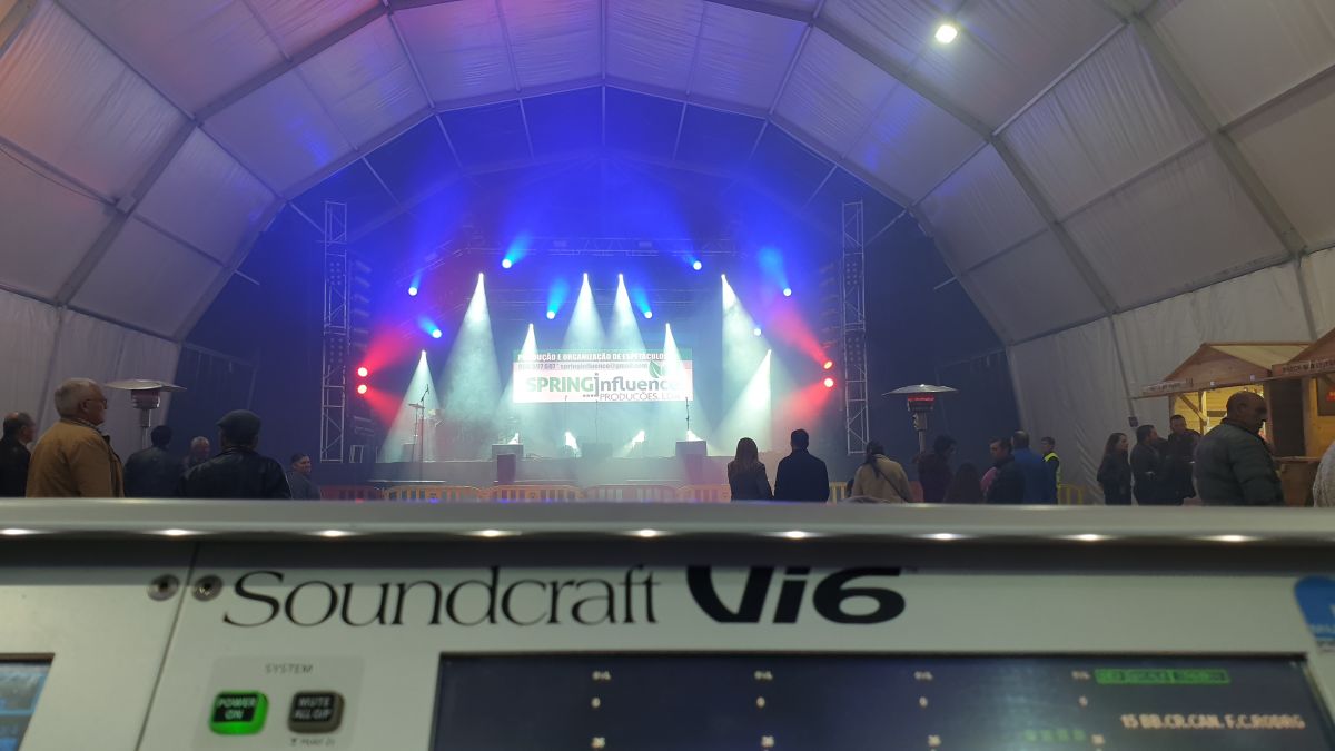 Aluguer de sistemas de som, luz e vídeo - Coimbra - AV Equipment Rental for Events