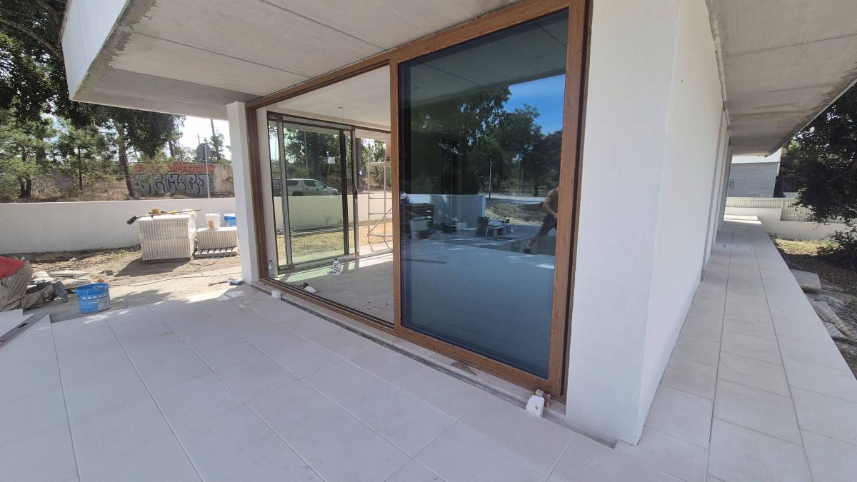 SBDC ENGENHARIA E CONSTRUÇÃO LDA - Setúbal - Tratamento de Relvado