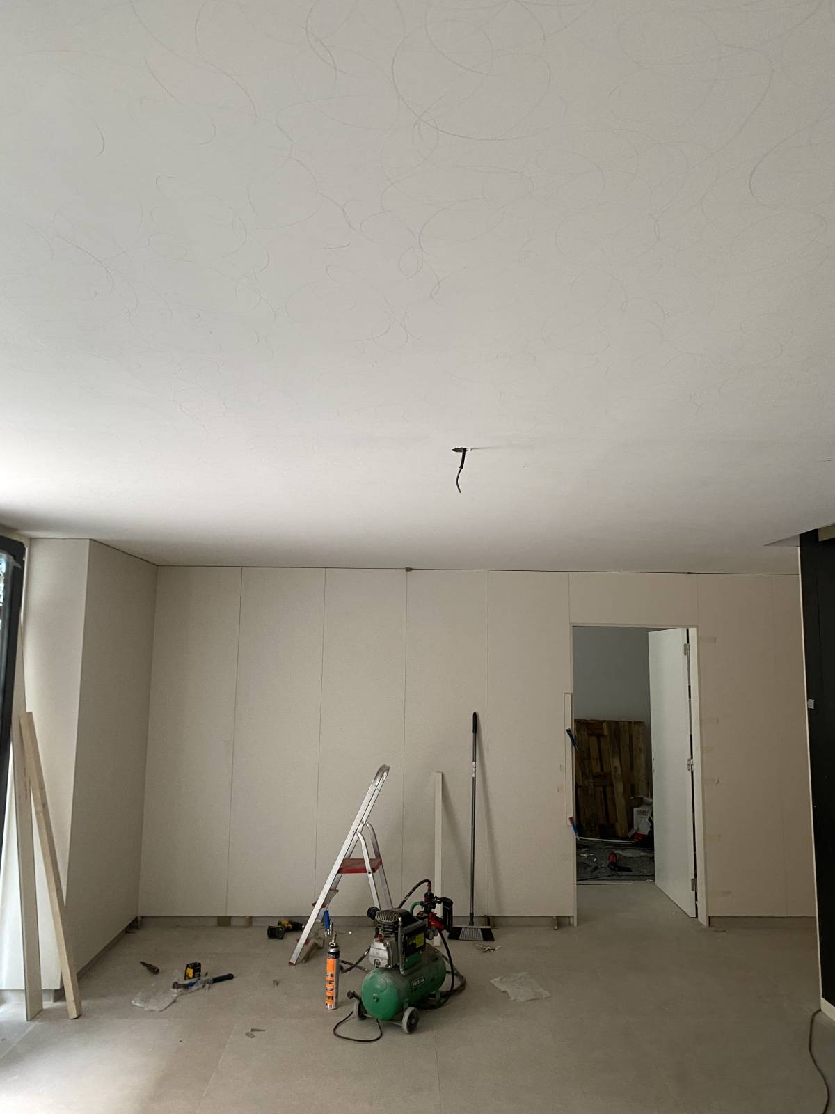 Lautaro Murua - Matosinhos - Dachrinnen montieren oder austauschen