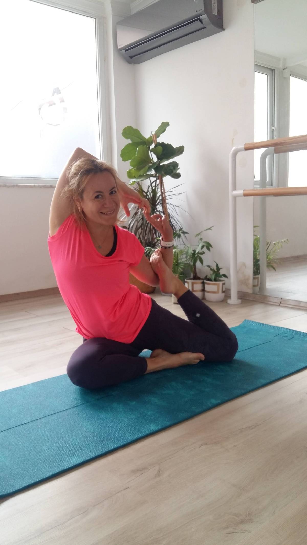 Yogini doula yasemin - São Brás de Alportel - Entrenamiento de resistencia