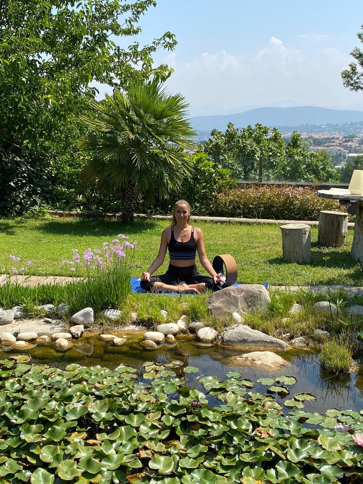 Yogini doula yasemin - São Brás de Alportel - Entrenamiento personal