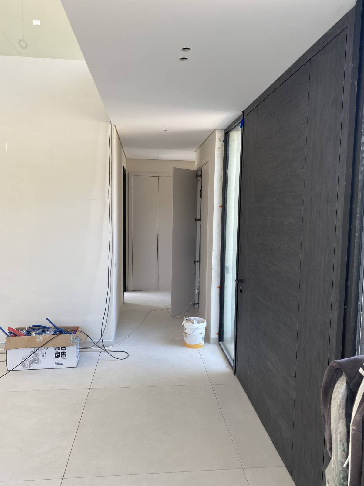Jhone - Faro - Remodelação de Varanda