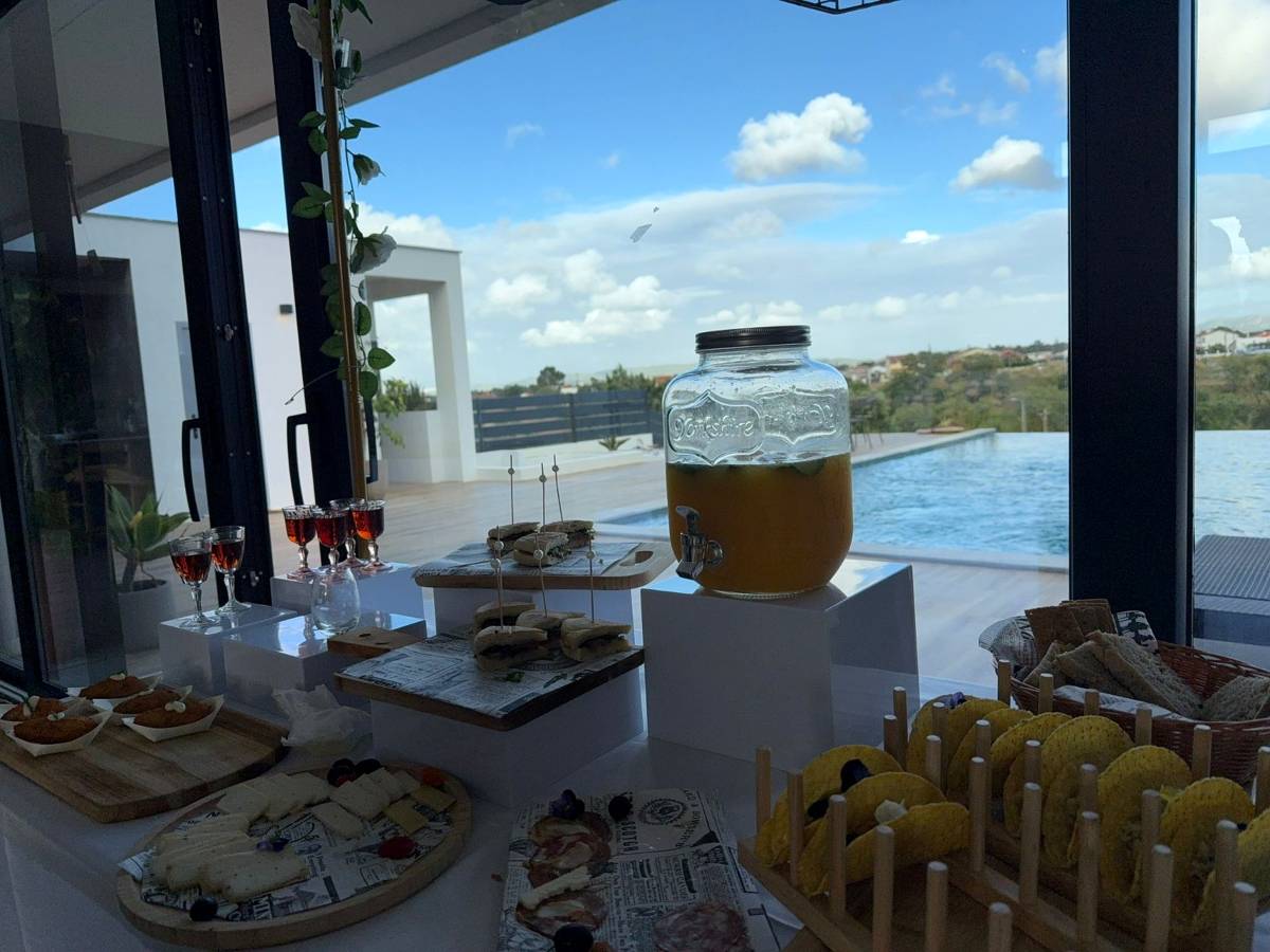 João Batalha das Neves - Lisboa - Catering ao Domicílio (para Eventos)