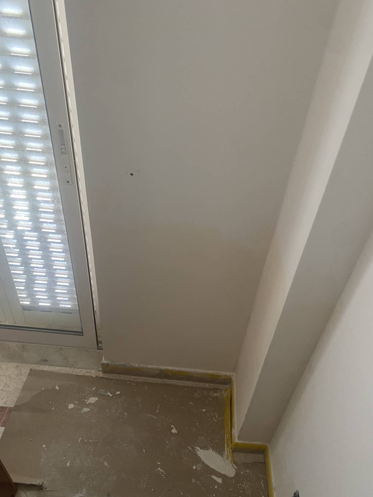 Jhone - Faro - Remodelação de Casa de Banho