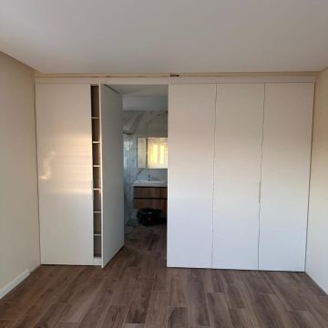 RS Pinturas e Lacações de Móveis - Almada - Schrank reparieren