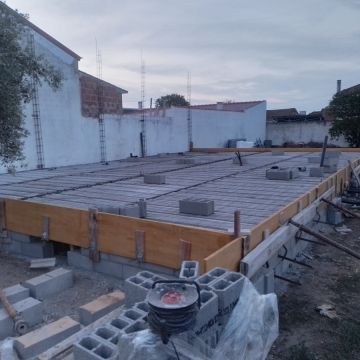 Alberto - Cartaxo - Instalação de Pavimento em Pedra ou Ladrilho