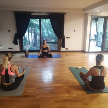 Yogini doula yasemin - São Brás de Alportel - Hatha Yoga