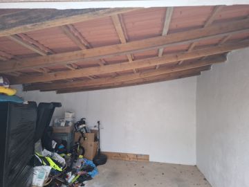 Roof Installation Professional