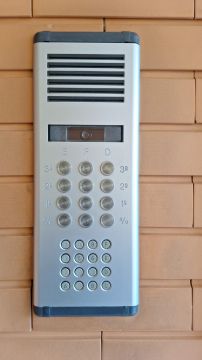 Instalação e Reparação de Intercomunicadores
