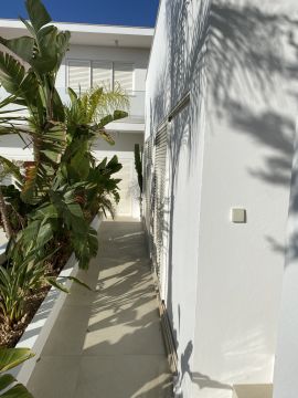 Jhone - Faro - Pintura Exterior