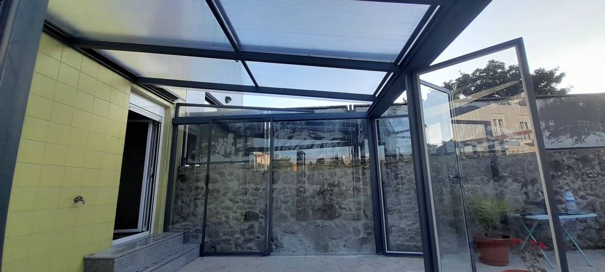 SEMP Serralharia civil e Industrial - Aveiro - Instalação ou Substituição de Portão de Garagem