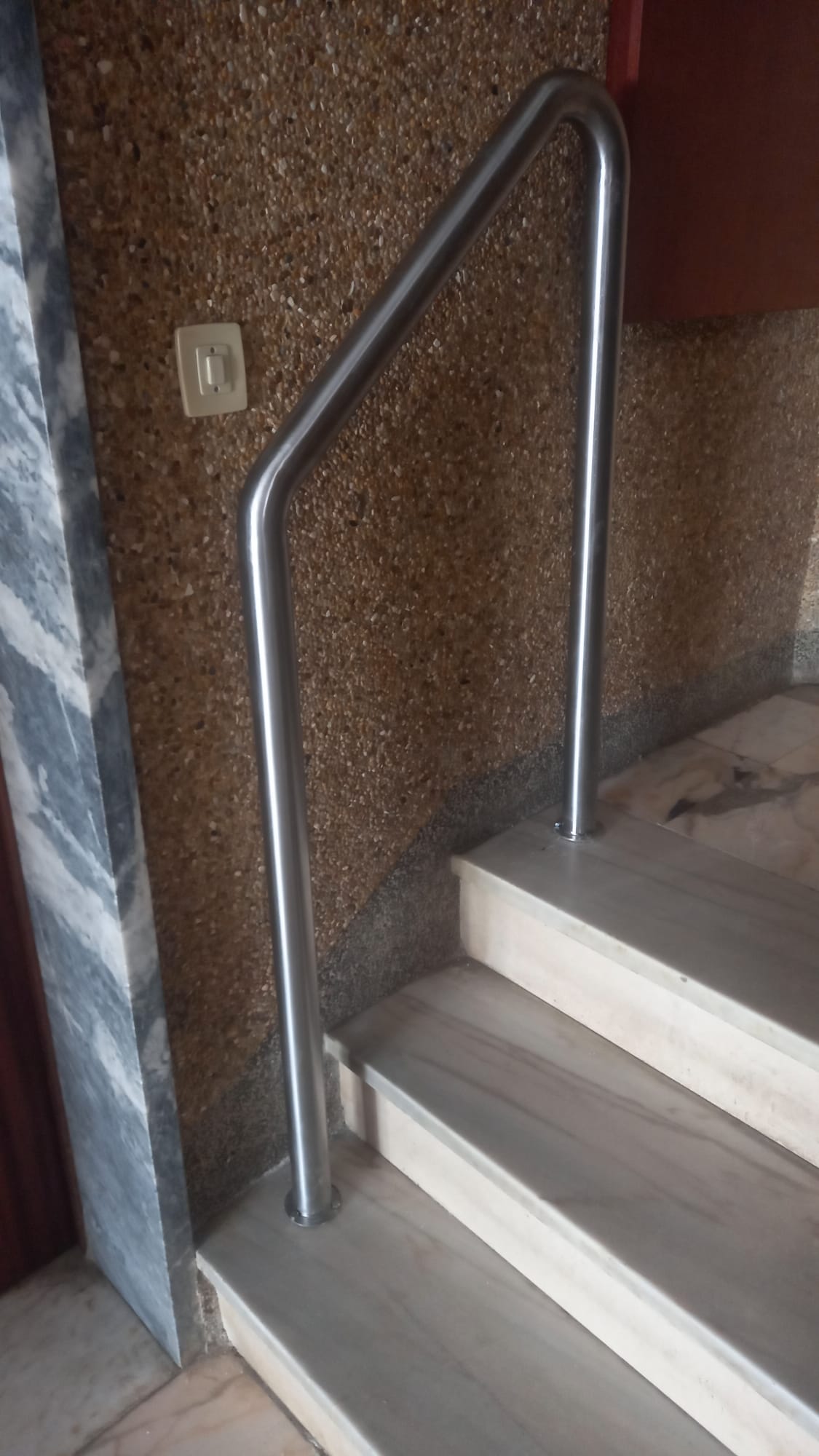 SEMP Serralharia civil e Industrial - Aveiro - Instalação de Portas