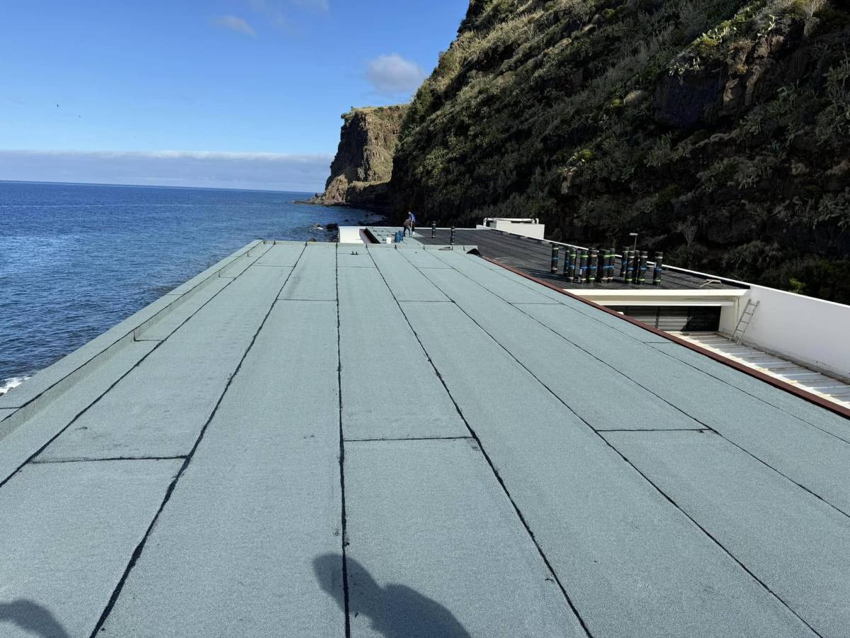 GHULAM MUSTAFA pintura e impermeabilização - Ribeira Brava - Peinture de maison