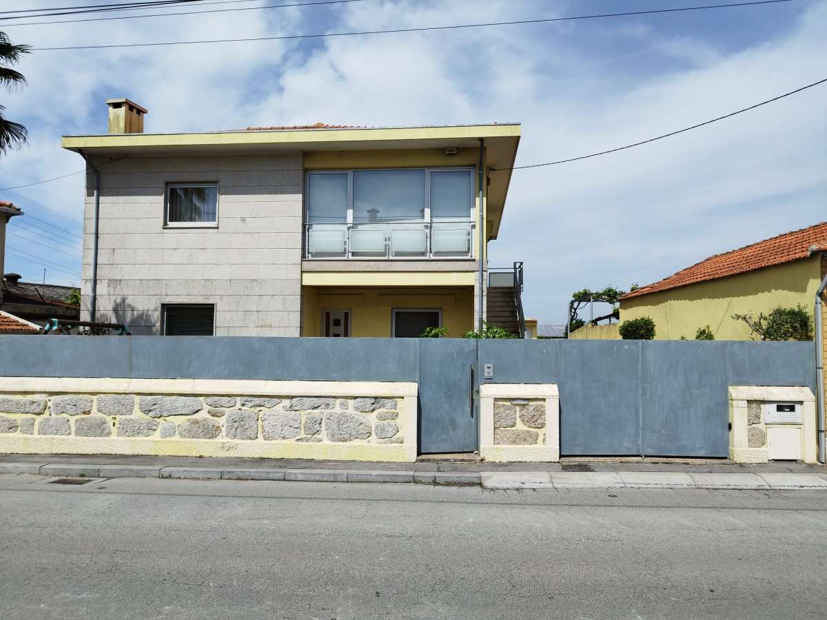 José Jorge - Braga - Exterior Painting