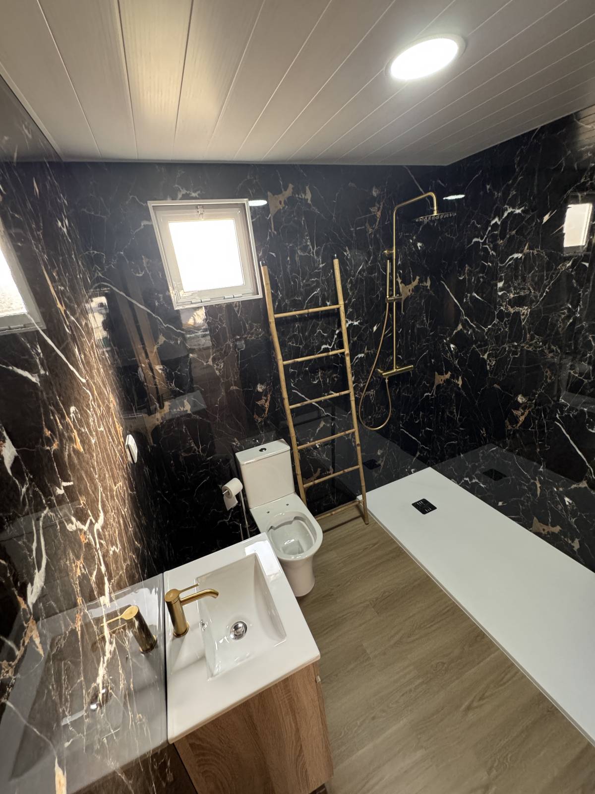 RSSERVICE.PT - Almeirim - Attic Remodel
