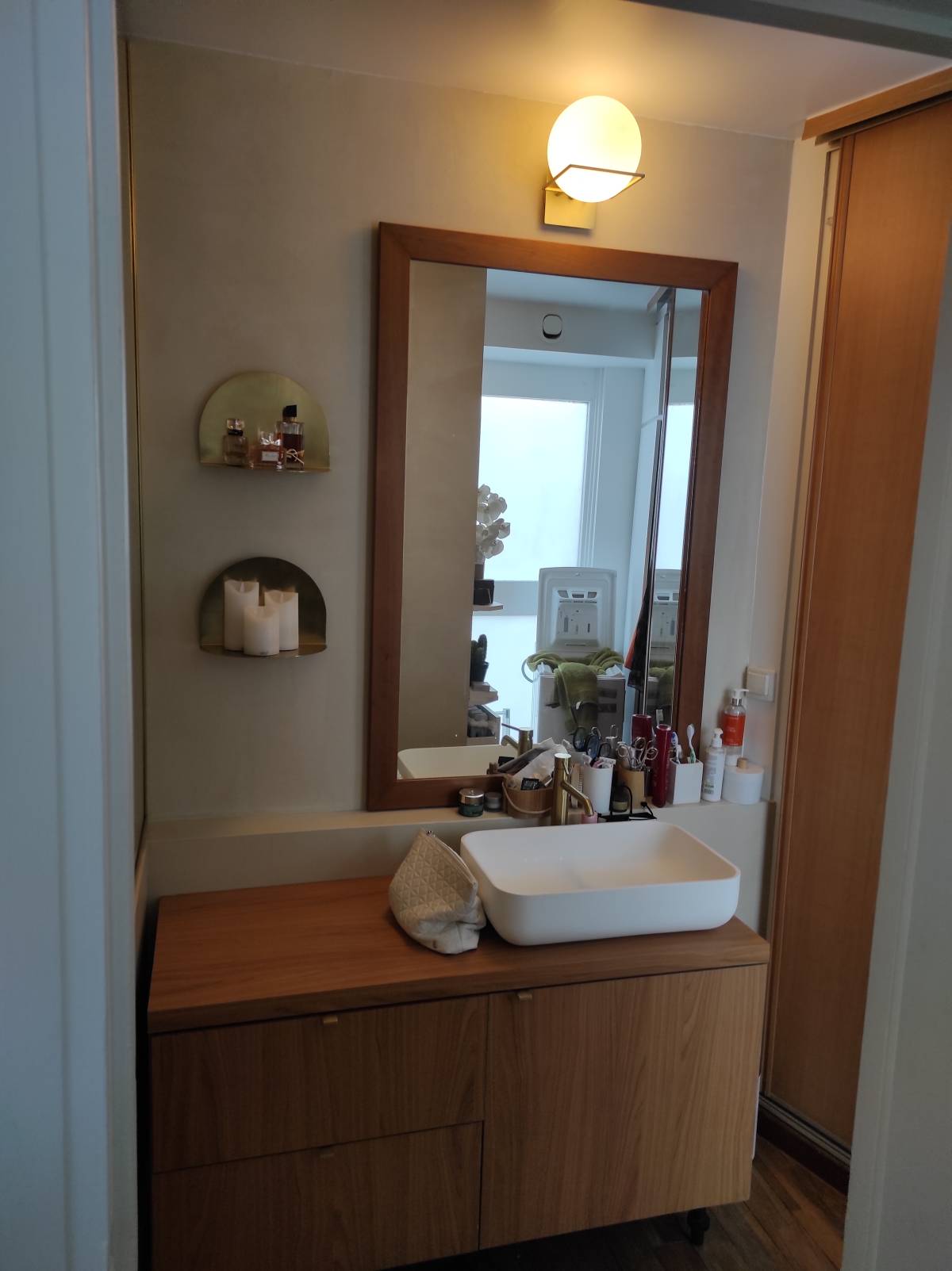 Khawar Shahzad - Amadora - Caulking