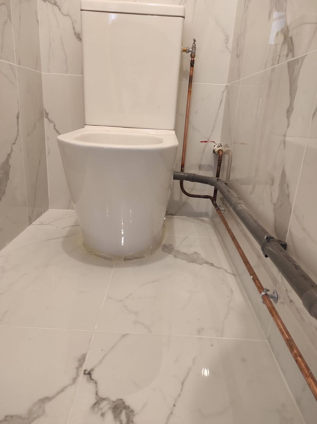 Khawar Shahzad - Amadora - Foundation Repair