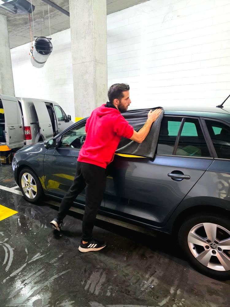 Littlemouse Car Wash & Detail - Loures - Limpeza de Sofá