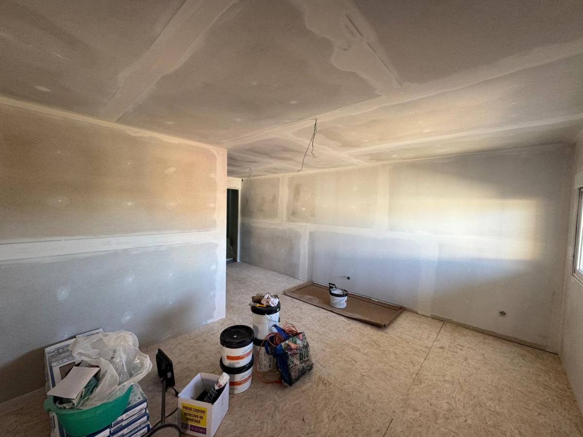 RSSERVICE.PT - Almeirim - Caulking
