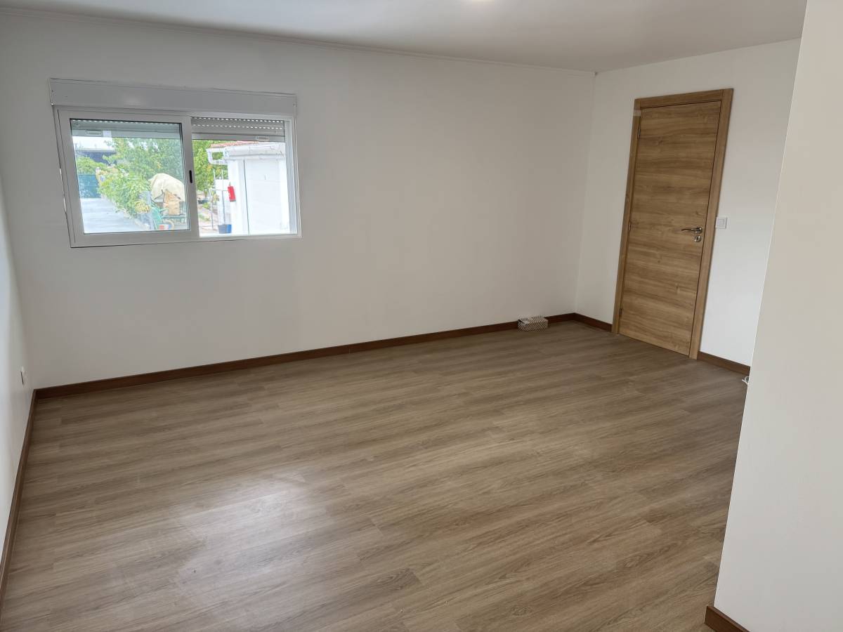 RSSERVICE.PT - Almeirim - Treppe und Treppenhaus reparieren