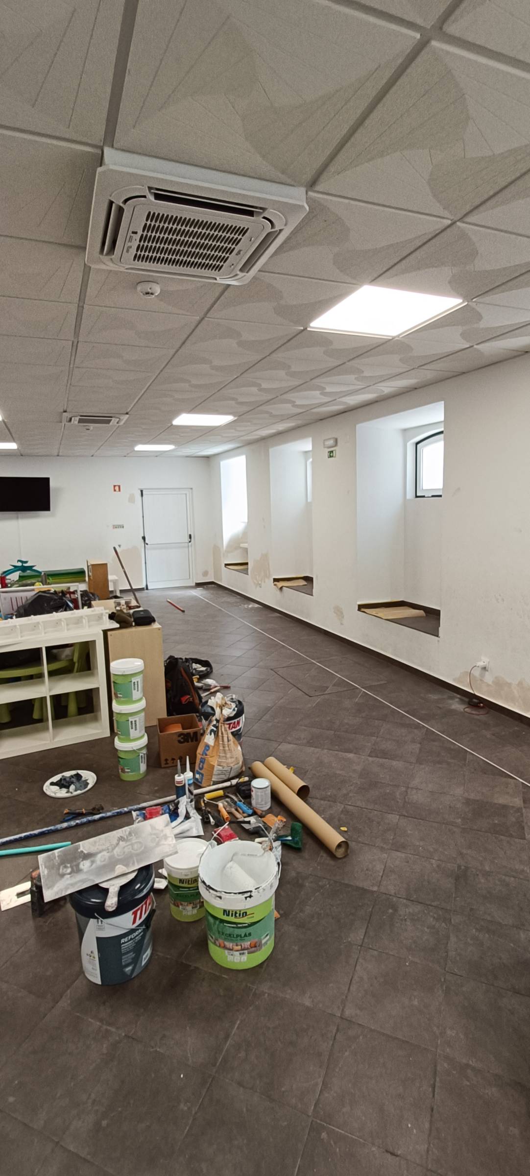 Eduardo Candeias - Amadora - Adición de pared interior