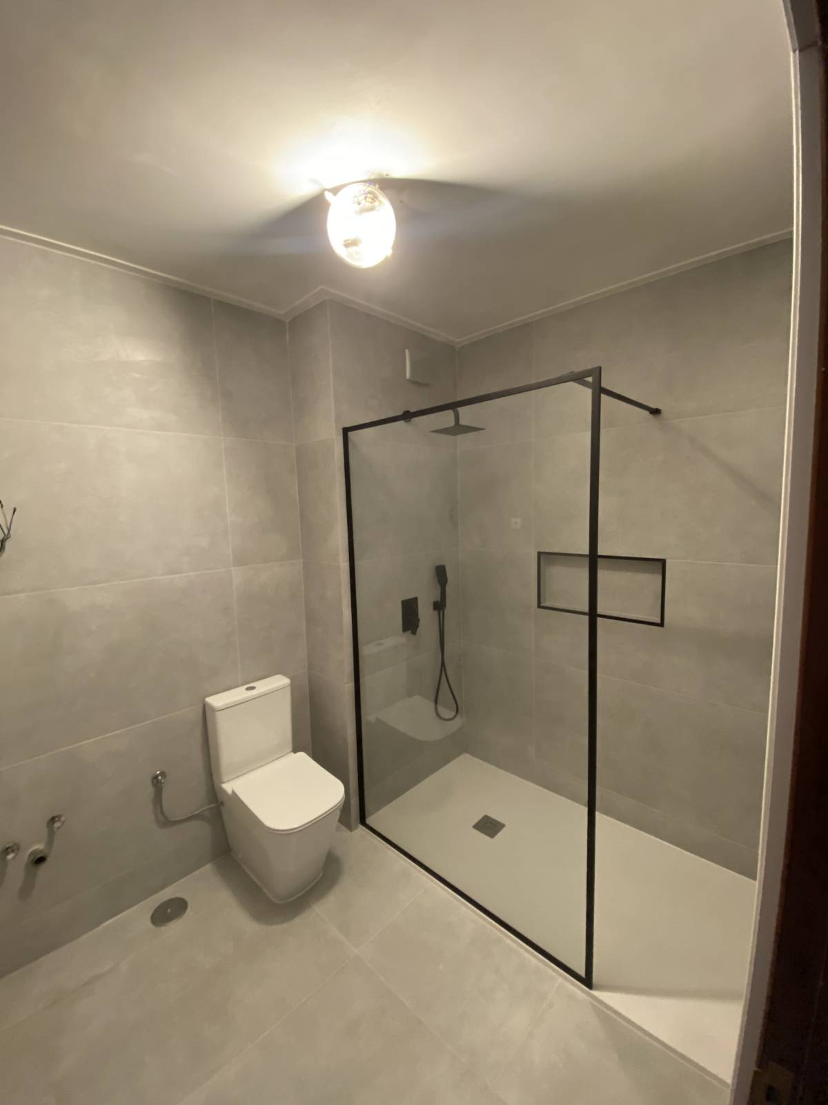 Roberti - Braga - Réparation de baignoire et de douche