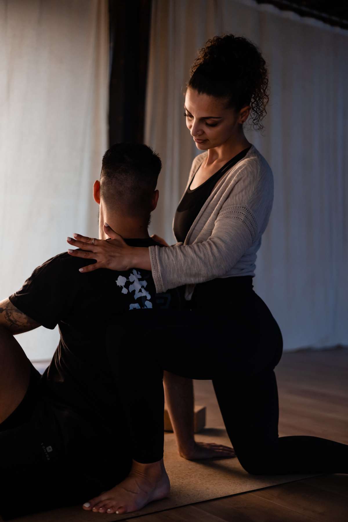 Nira yoga studio - Oliveira de Azeméis - Massagem para Grávidas