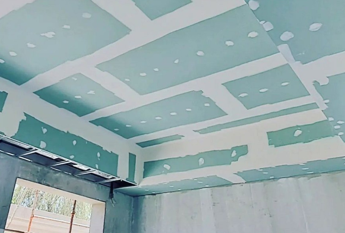 2 Amigos Remodelações 🏗️ - Vila Nova de Gaia - Pintura de Portas