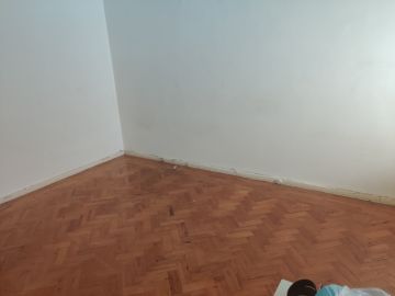 Especialista de Limpeza de Apartamentos