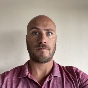Oscar - Figueira da Foz - Reparação de Telemóvel ou Tablet
