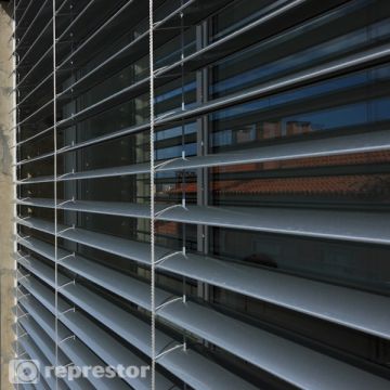 Técnico de Reparação de Estores