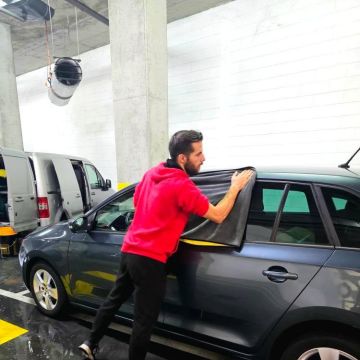 Littlemouse Car Wash & Detail - Loures - Limpeza de Sofá