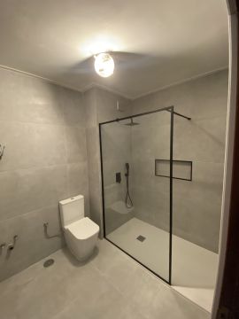 Roberti - Braga - Réparation de baignoire et de douche