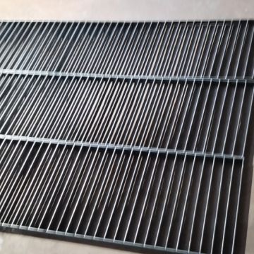 DmPipeLine - Porto - Pet Door Installation
