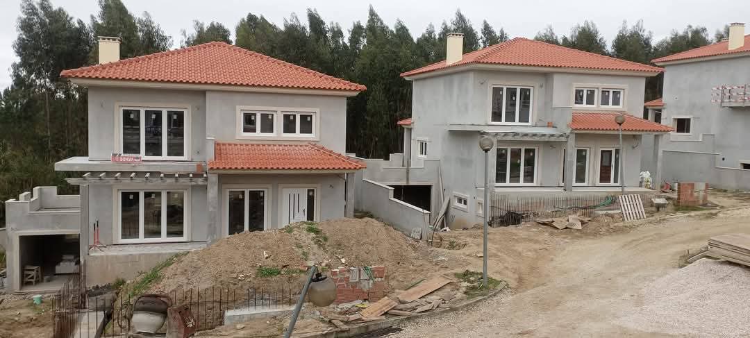 R&S Multiserviços - Peniche - PVC Fenster montieren