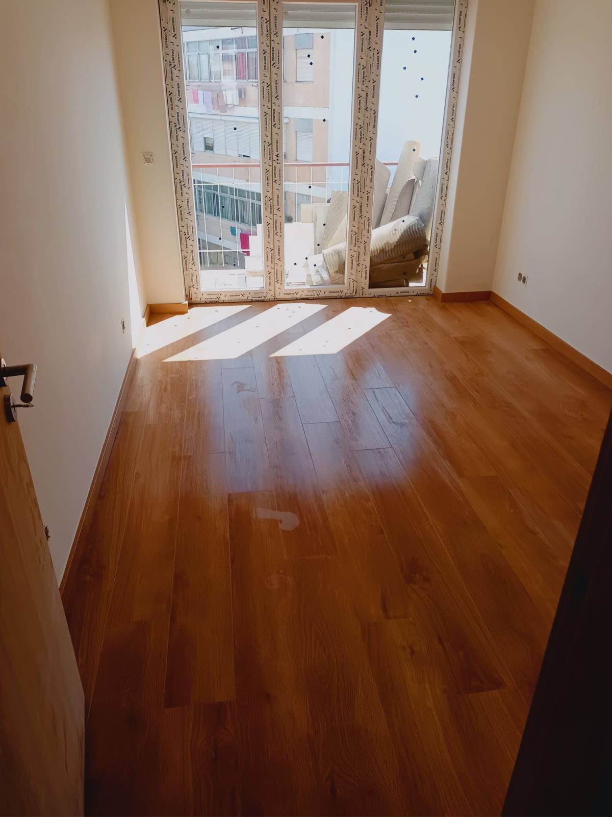 Obras ao quadrado - Amadora - Stone or Tile Flooring Repair or Partial Replacement