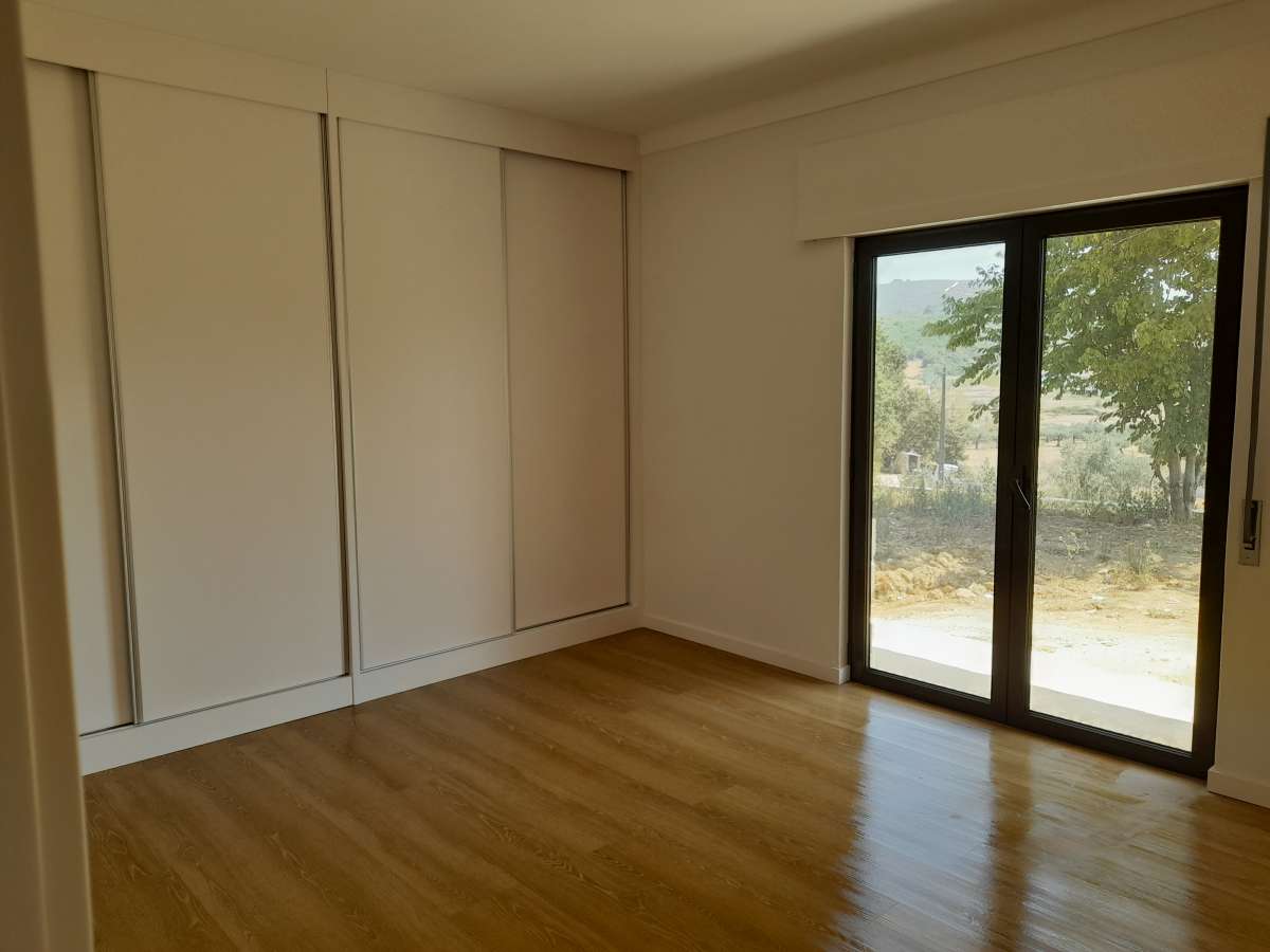 Arbete - Leiria - Reparação de Interruptores e Tomadas