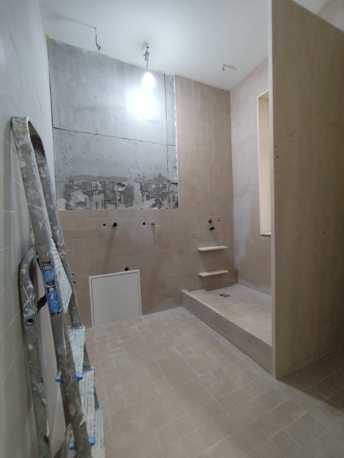 Obras ao quadrado - Amadora - Hardwood Floor Refinishing