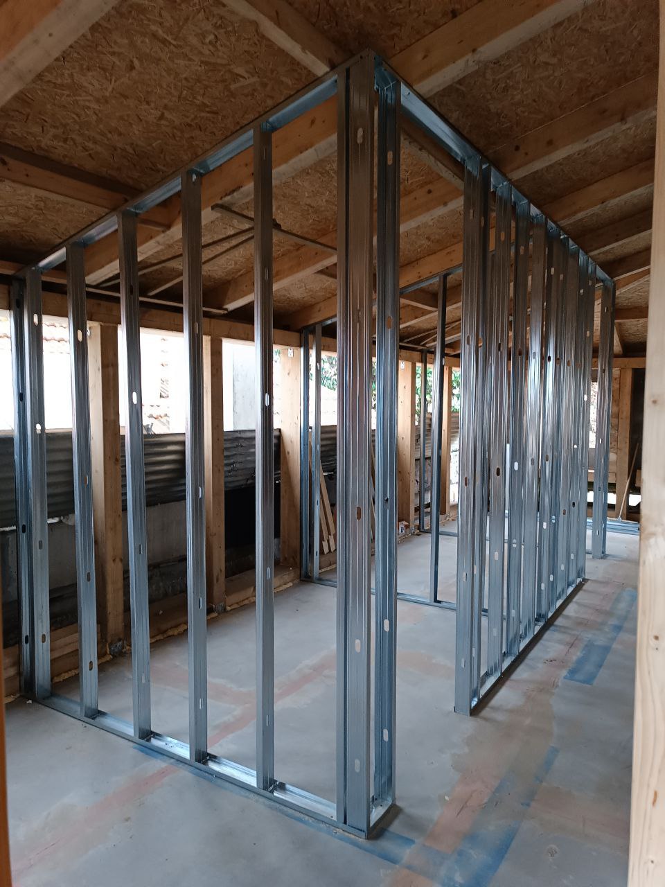 SYD LDA - Porto - Construção de Parede Interior