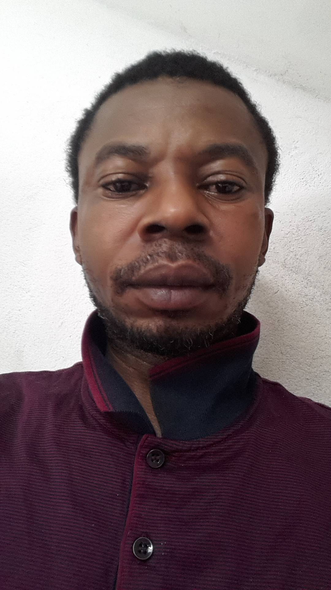 Joao ngembe - Sintra - Carros