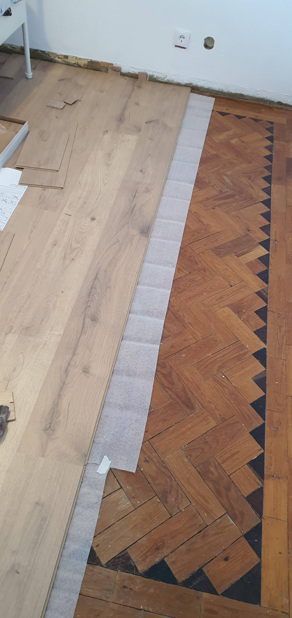 Friso Charmoso Unipessoal Lda - Odivelas - Roof Installation or Replacement
