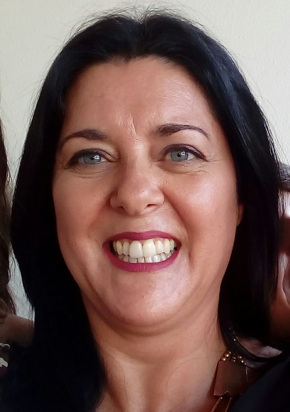 Paula Batalha - Azambuja - Limpeza de Espaço Comercial