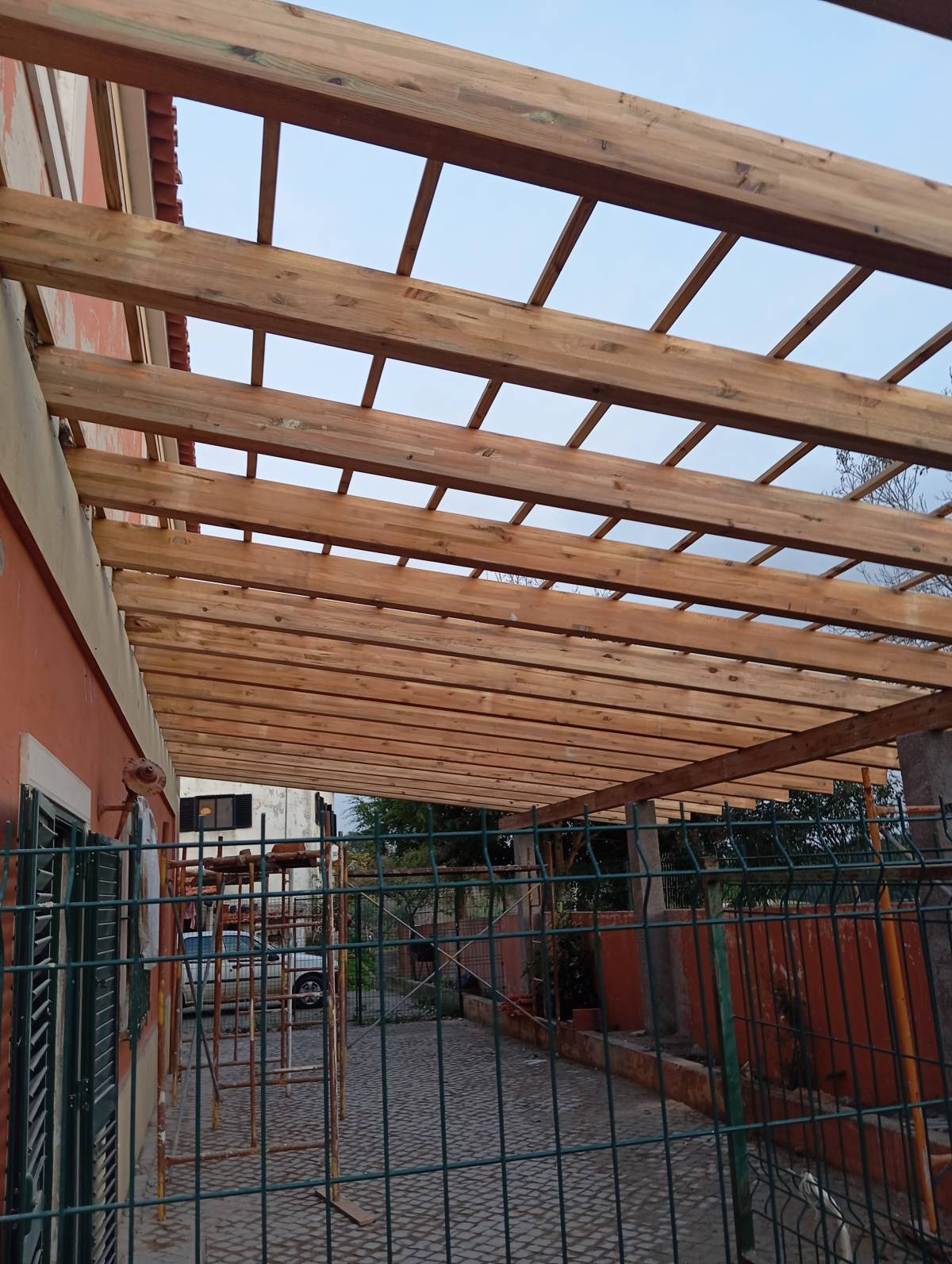 Fabio - Rio Maior - Demolição de Construções