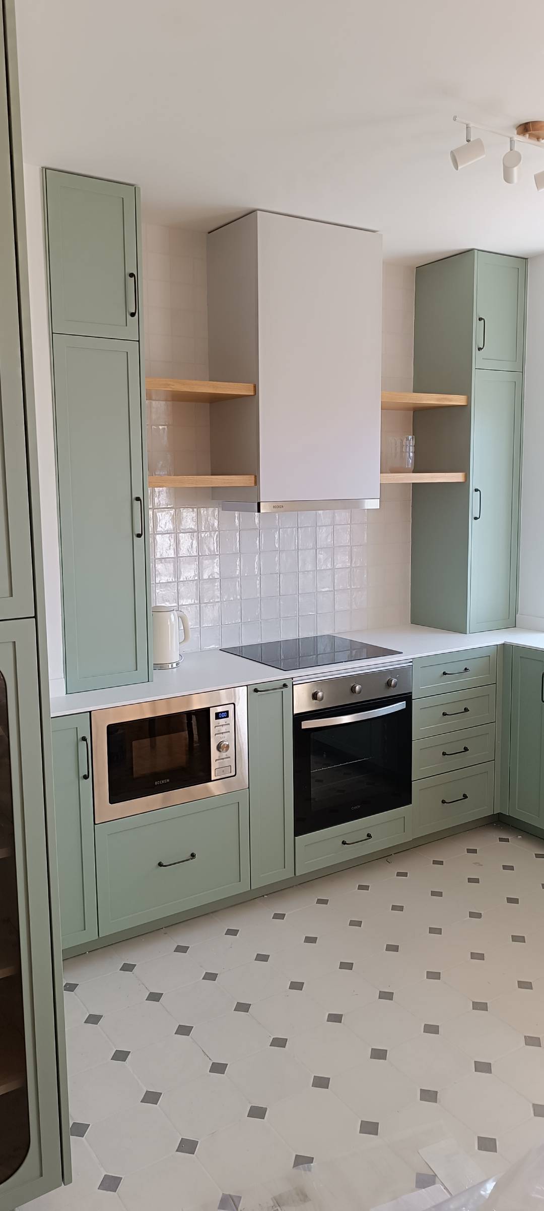 SYD LDA - Porto - Revestimento de Casa de Banho