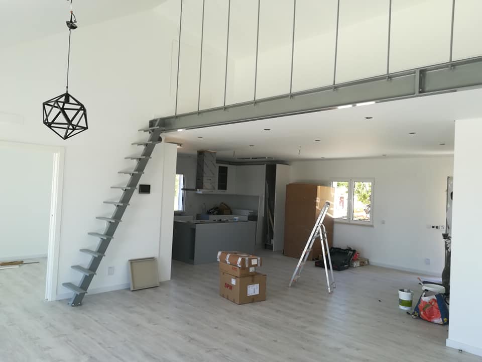 NC Brito pintura e remodelação - Barreiro - Instalação de Escadas